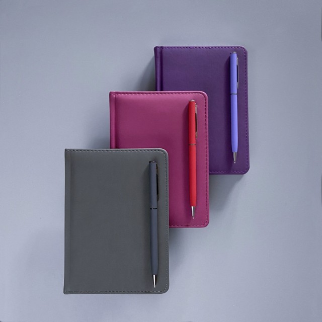 Ежедневник А6 Velvet фиолетовый недат. Превью 2