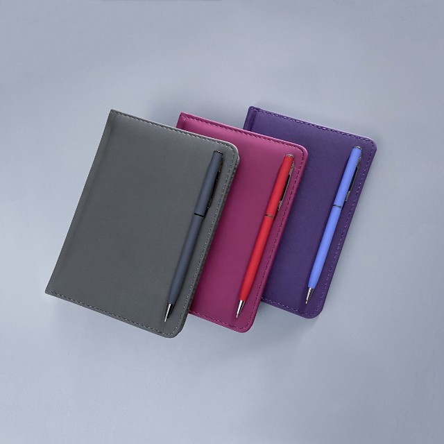 Ежедневник А6 Velvet фиолетовый недат. Превью 3