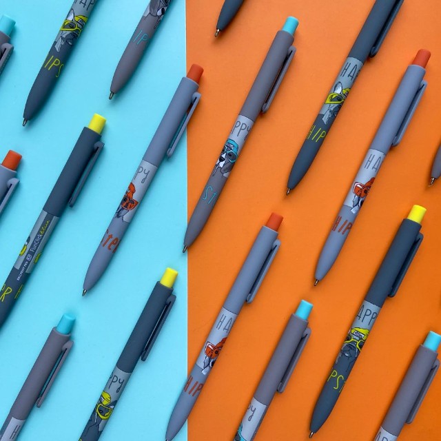 Ручка шариковая синяя BV FunClick Псы на стиле 0,7мм принт Превью 5