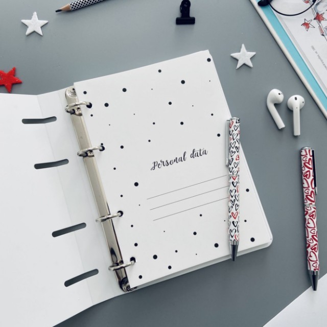 Тетрадь на кольцах пласт 80л BV Девушка с косичкой Превью 1