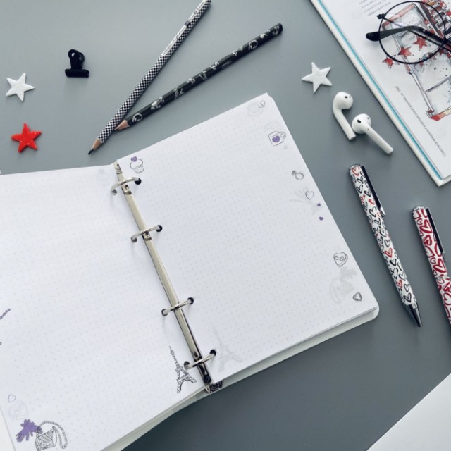 Тетрадь на кольцах пласт 80л BV Девушка с косичкой Превью 3