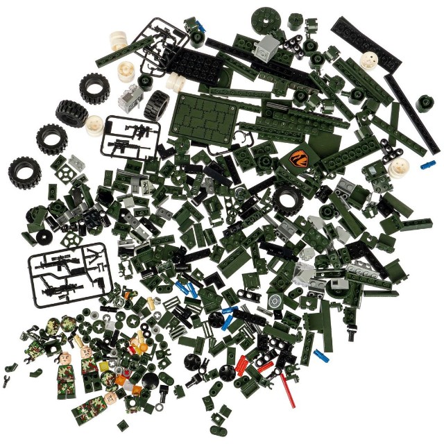 Конструктор Военный Десант Зенитная установка 450дет. Превью 1