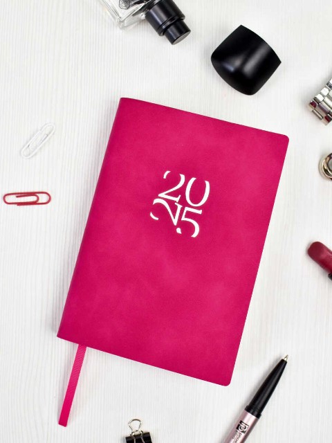 Ежедневник А6 2025г Escalada Бейбискин малиновый (кожзам Превью 3