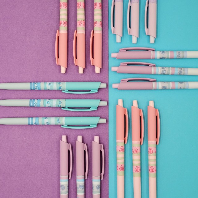 Ручка шариковая синяя BV HappyClick Ягодные тортики. Ежевика Превью 6