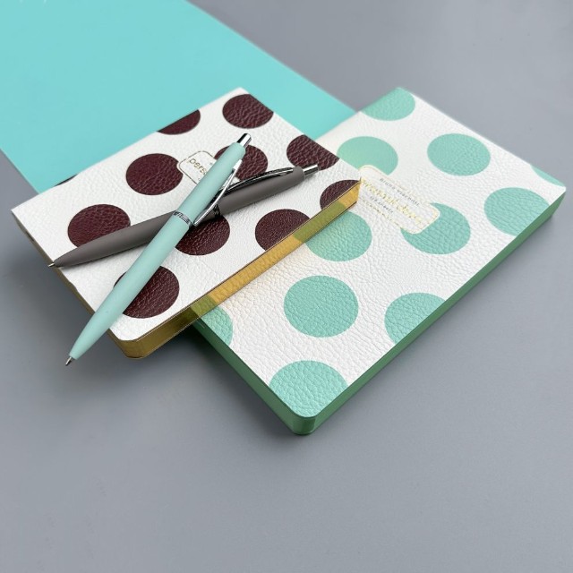 Ежедневник А5 BV Mint Polka Dots недат Превью 4