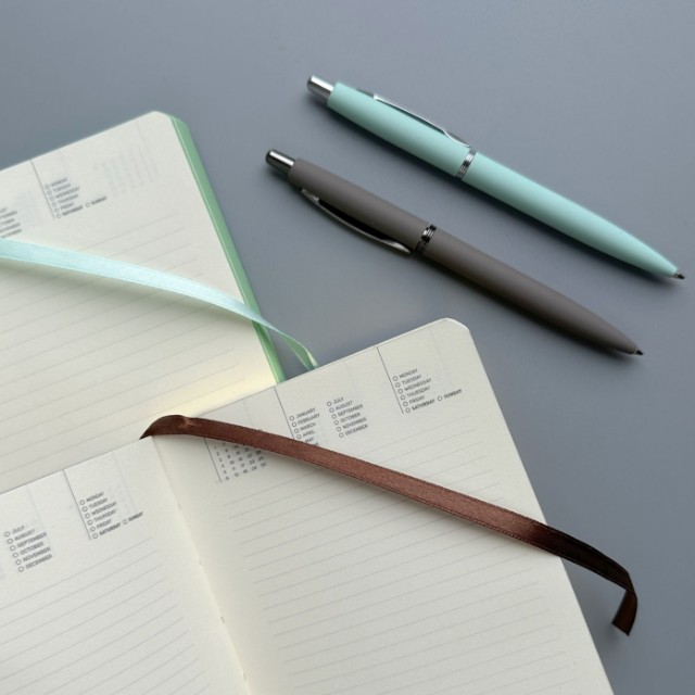 Ежедневник А5 BV Mint Polka Dots недат Превью 9