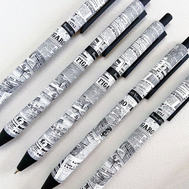 Ручка шариковая синяя BV ArtClick Газета 0.5 мм принт Превью 1