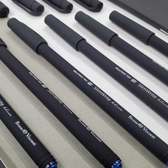 Ручка шариковая синяя BV SlimWrite Black 0.5мм корп/черный Превью 2
