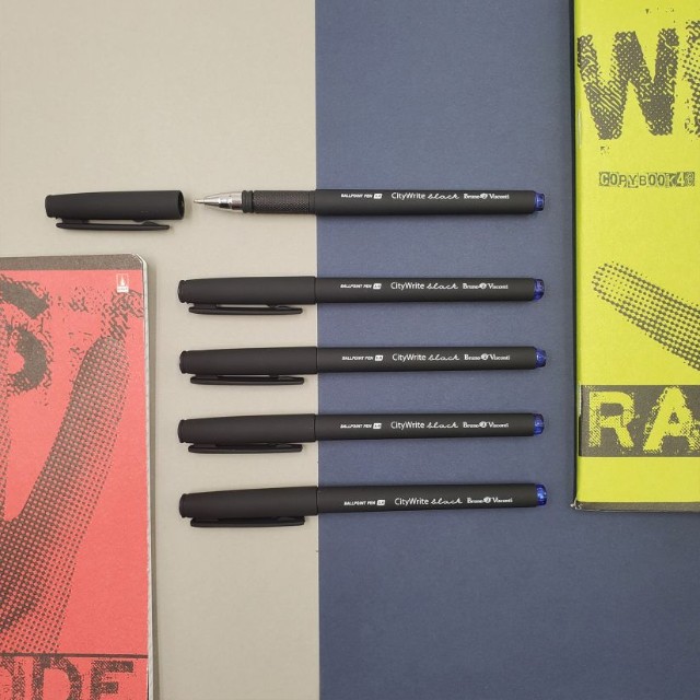 Ручка шариковая синяя BV CityWrite Black синяя 1мм черный корпус Превью 4